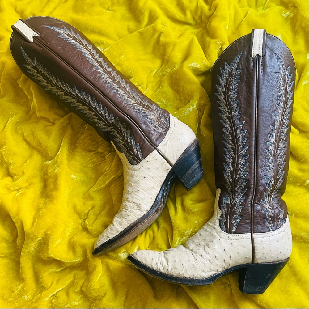 Vintage Cutter Bill Ostrich Western Boots in Cream & Brown